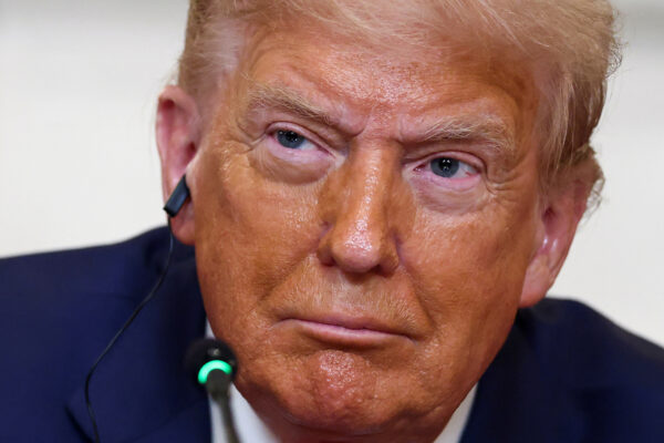 Трамп назвал премьера Канады губернатором США